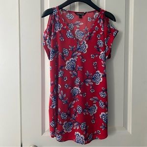 Express blouse, v-neck short cuff sleeve, Womens S, red, white and navy floral